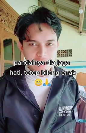 Suami beri respon tak terduga saat mencicipi masakan istri. (Tiktok)