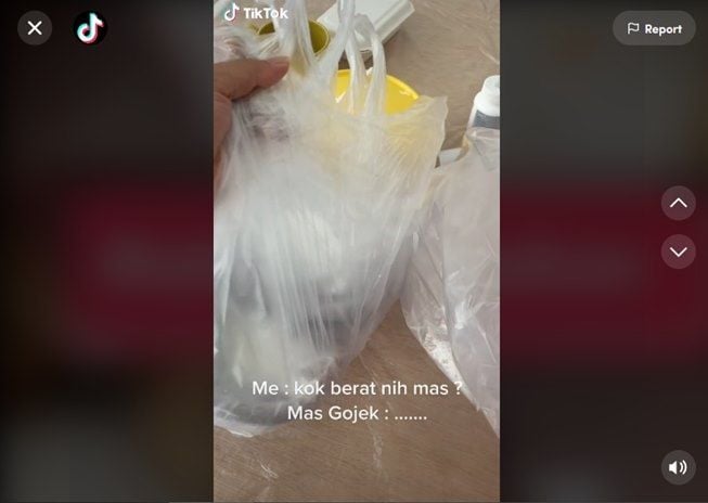 Wanita Curiga saat Pesan Makan Lewat Ojol, Pas Dicek Bungkusnya Mengejutkan. (TikTok/@sstevi)