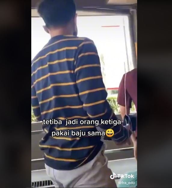 Tak Sengaja Ikut Pakai Baju Couple, Pria Ini Mendadak Jadi Orang Ketiga (tiktok.com/@fra_edd)