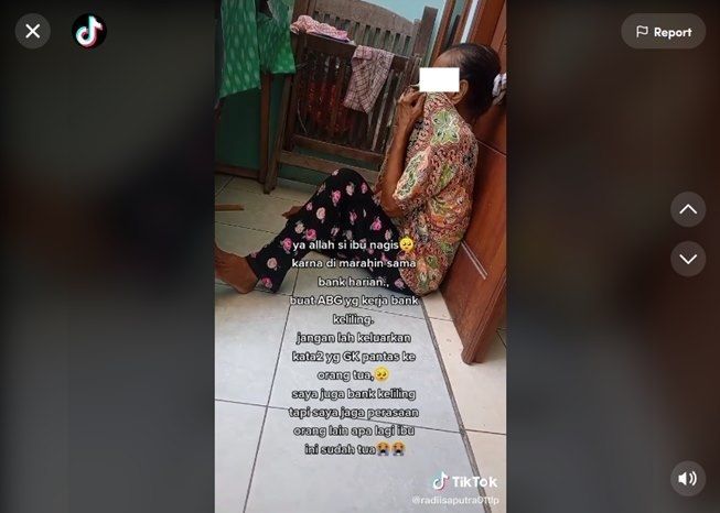 Viral ibu tua nangis karena omongan bank keliling. (TikTok/@radiisaputra01tlp)