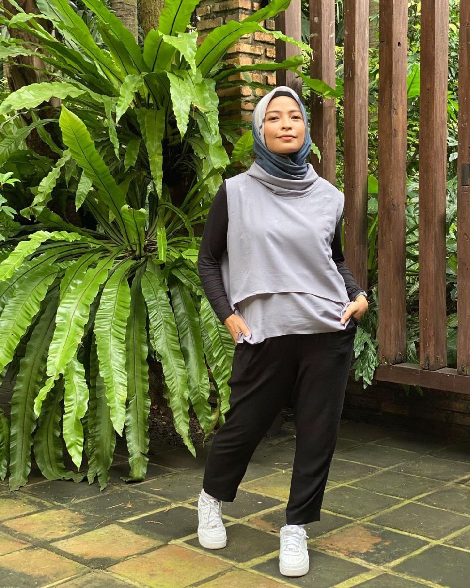 Potret Body Goals Tantri Kotak.. [Instagram/tantrisyalindri]