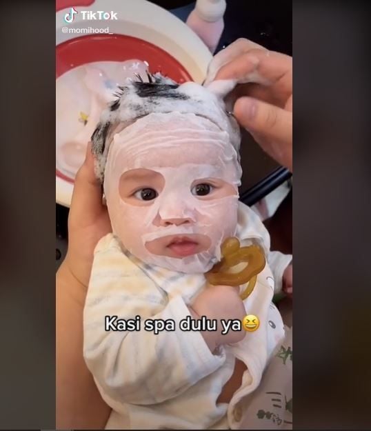 Viral Bayi Lakukan Spa hingga Maskeran (tiktok.com/momihood_)