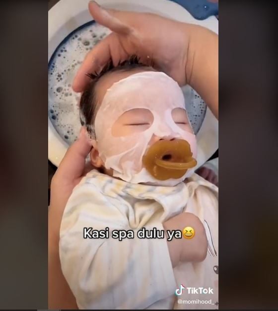 Viral Bayi Lakukan Spa hingga Maskeran (tiktok.com/momihood_)