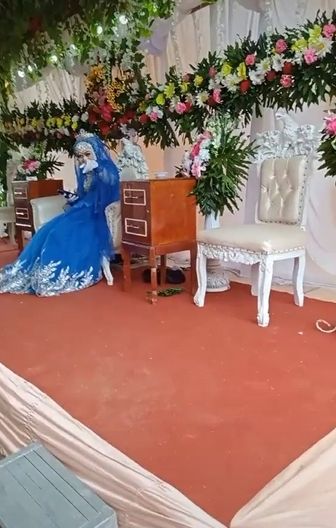 Penampilan ibunya bak seorang pengantin baru. (Tiktok)