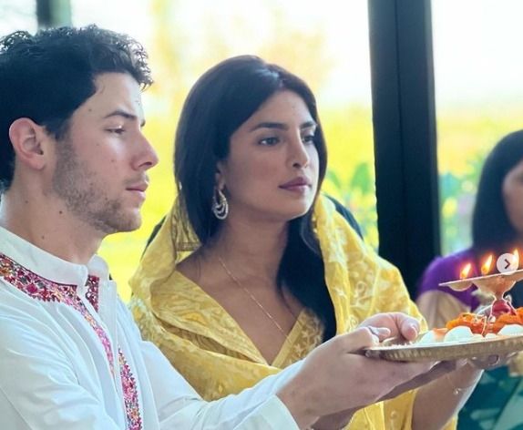 Priyanka Chopra dan Nick Jonas.[Instagram]