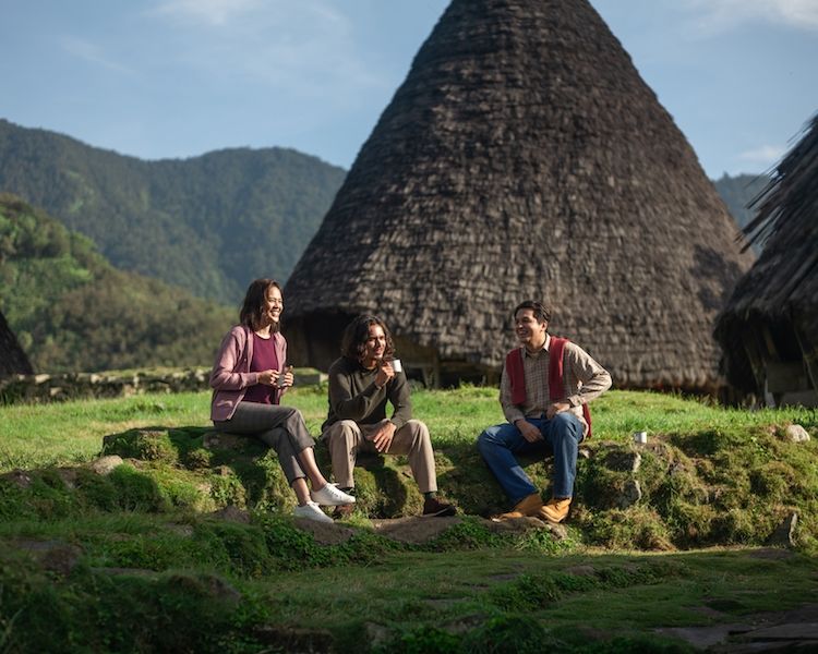 Wae Rebo, Destinasi Wisata dengan Udara Sejuk di Indonesia. (Dok. Uniqlo)