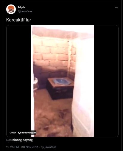Lagi! Viral Pria Pamer Kulkas di Rumahnya,  Publik Salfok Lihat Ada Ruang Rahasia Ini. (Twitter/@jawafess)