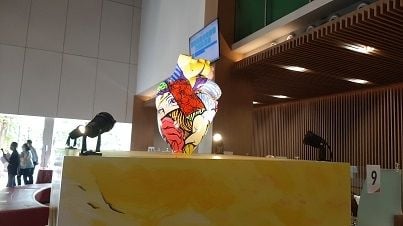 Instalasi Seni Organ Jantung di Diabetes Art Gallery di Eka Hospital BSD. (Suara.com/Dini Afrianti Efendi)