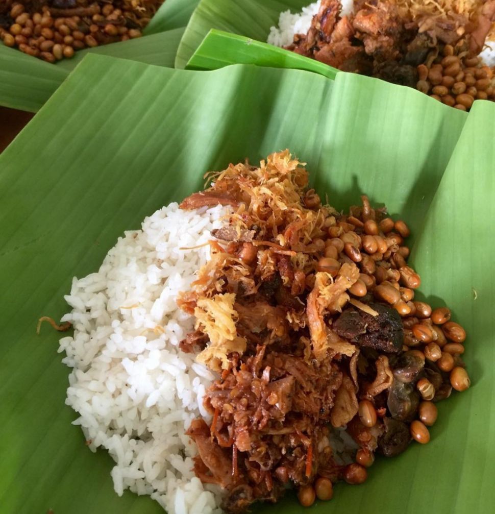 Nasi Balap Puyung khas Lombok. [Foto : Suara.com/Lalu Muhammad Helmi Akbar