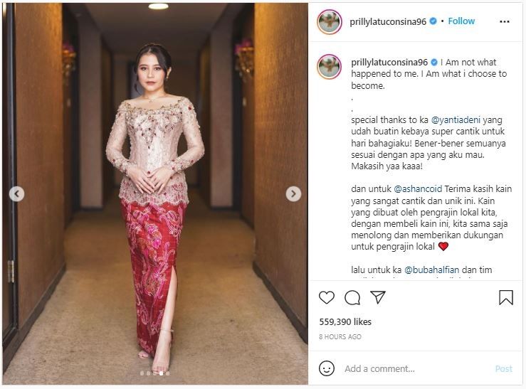 Kebaya Prilly Latuconsina saat Wisuda (instagram.com/prillylatuconsina96)