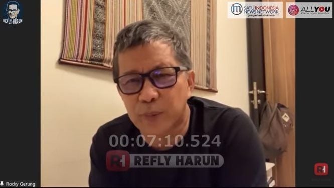 Rocky Gerung Sindir Menohok Jokowi yang Tegur Polisi. (YouTube/Refly Harun)