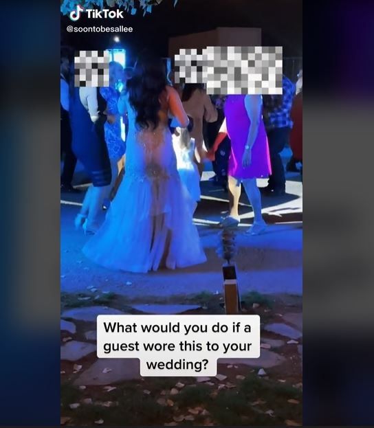 Viral Tamu Undangan Pakai Gaun Pengantin di Pernikahan (tiktok.com/soontobesallee)