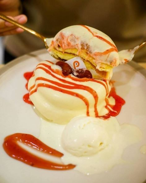 Pluffy Pancake (Instagram @pluffypancake)