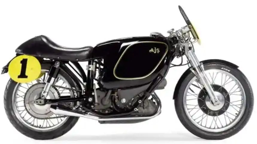1949 E90 AJS Porcupine. (lifeontwowheelsride.com)