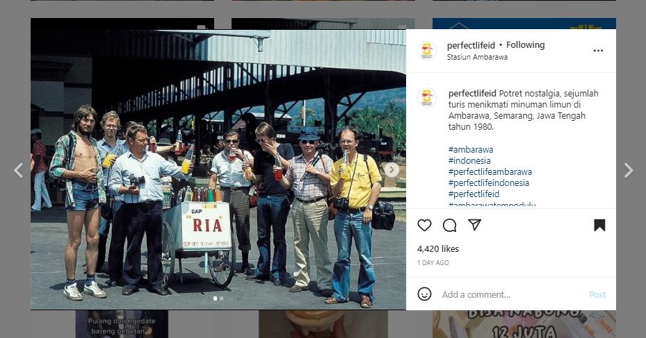 Viral Foto Jadul Turis Jajan Es Limun di Ambarawa Tahun 1980, Publik Salfok dengan Sosok Ini. (Instagram/@perfectlifeid)