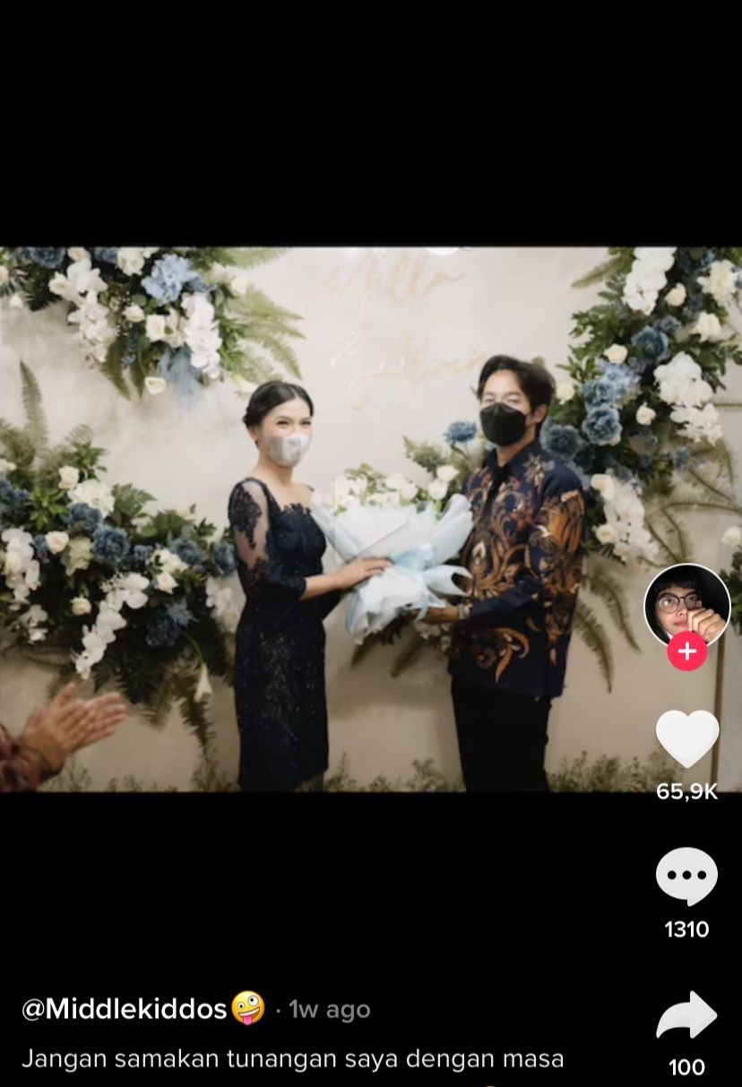 Lamaran si wanita dan kekasihnya (TikTok/middlekiddos)