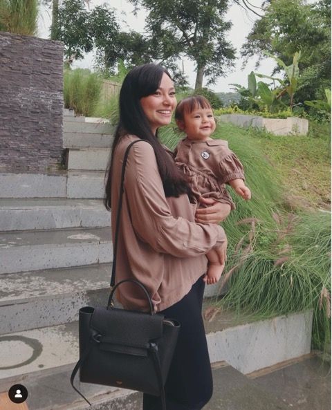 Potret Chloe Anak Asmirandah (Instagram/@asmirandah89)