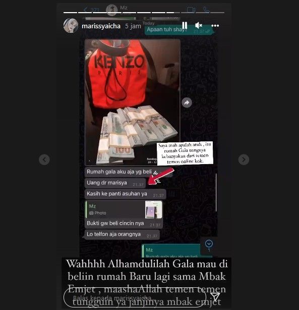 Medina Zein pamer uang gepokan dengan pecahan dolar ke Marissya Icha. [Instagram]