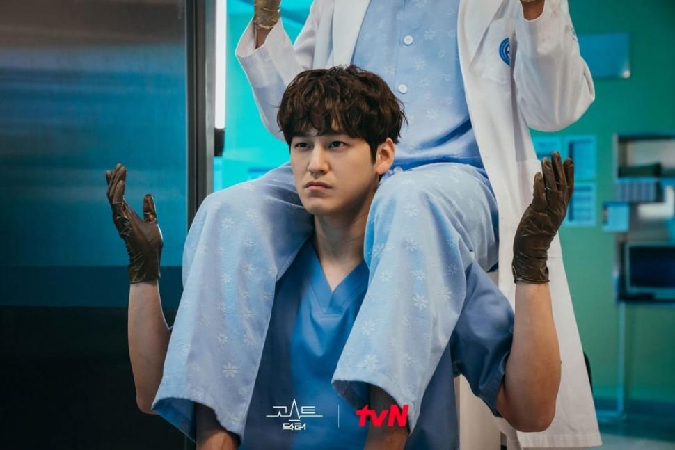 Pesona Kim Bum di Ghost Doctor (Instagram/@tvn_drama)