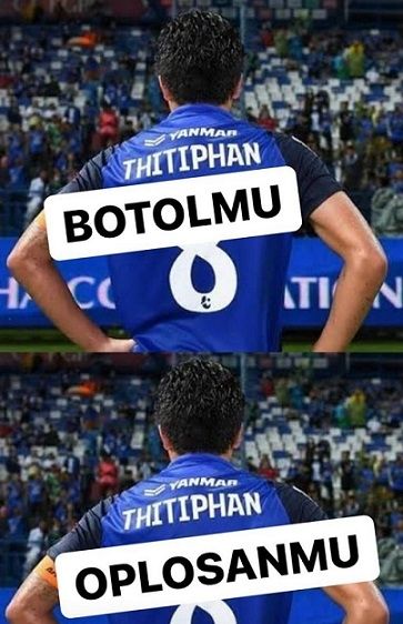 Meme Pesepak Bola Thailand Thitiphan Puangchan. (Twitter)