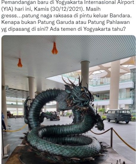 Patung Naga di YIA (twitter.com/TofaTofa_id)