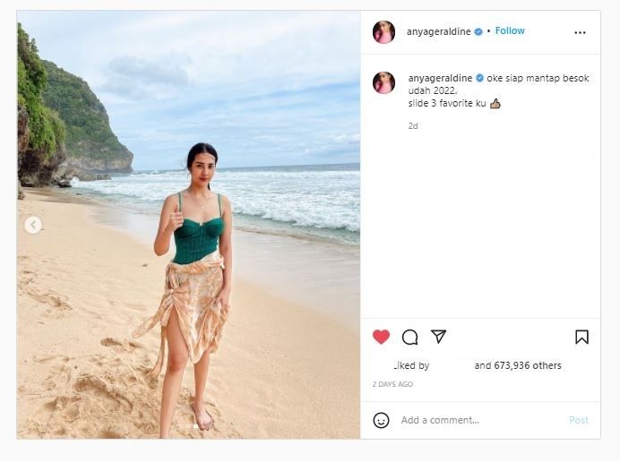 Anya geraldine di Pantai (Instagram @anyageraldine)