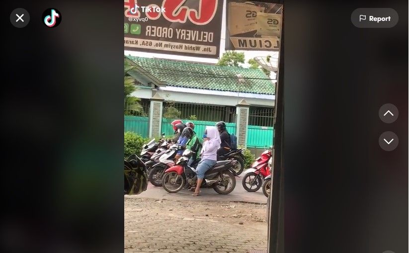 Viral! Penampilan Gadis Disebut Mirip Power Ranger Syariah, Begini Penampakannya. (Dok: TikTk/xyvq0)