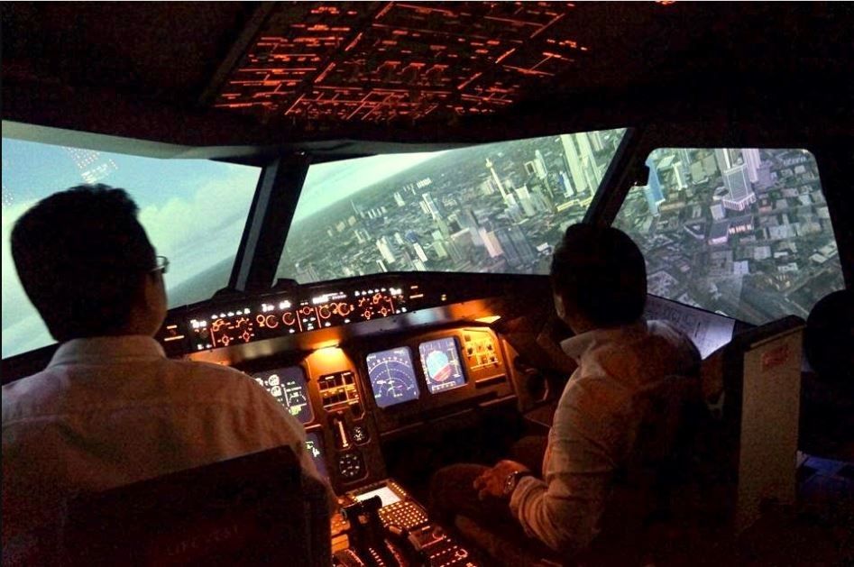 Simulator pesawat (simflightkl.com.my)