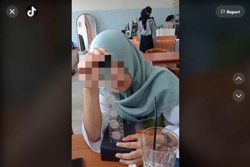 Viral Tren Hadiah Tarik Uang, Gadis Ini Punya Ide Bikin Versi Ekonomis. (Dok: TIkTok)