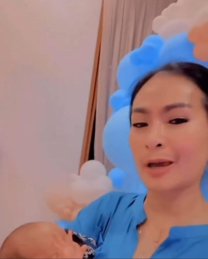 Momen Artis Momong Baby Leslar [Instagram/YouTube]