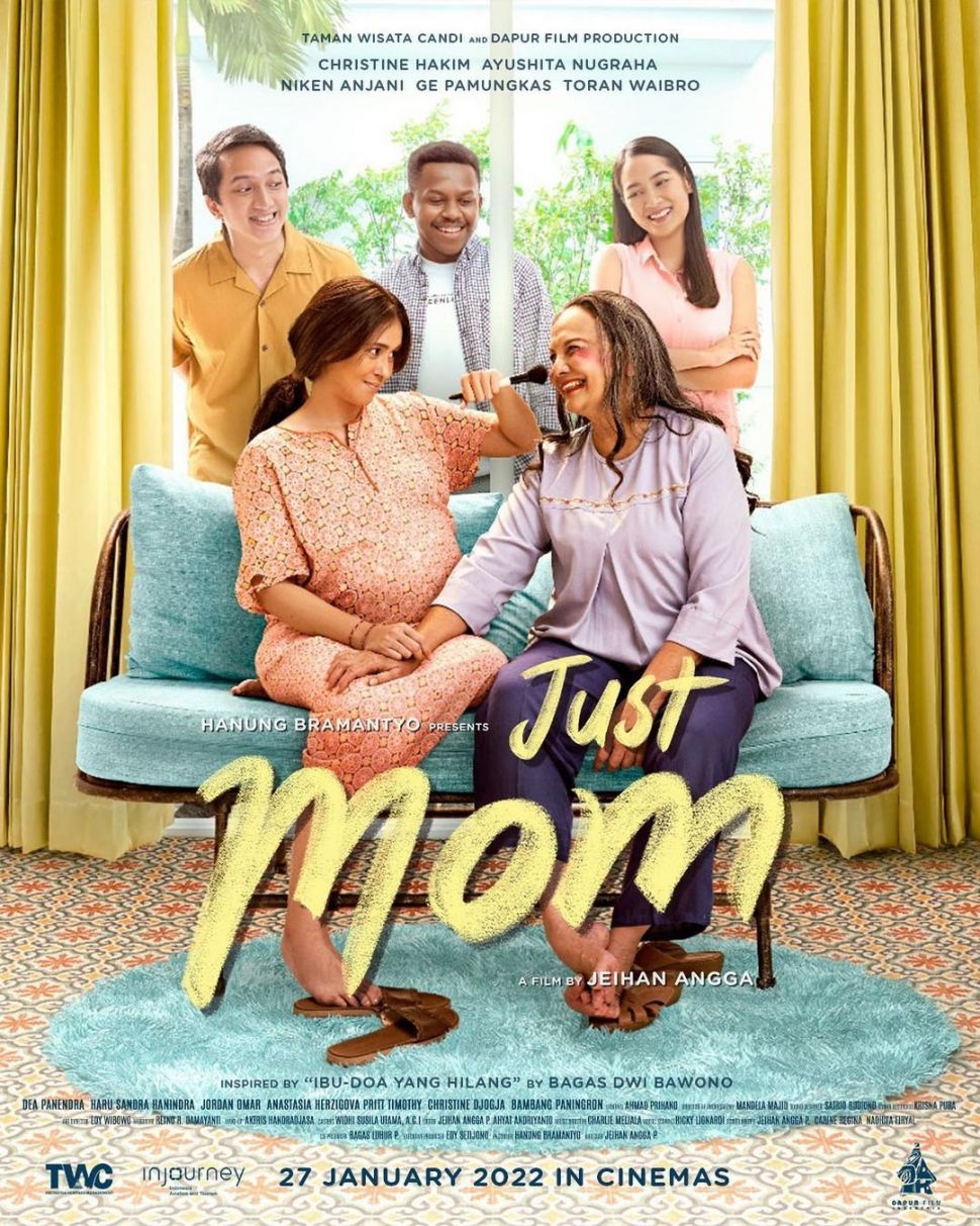 Poster film Just Mom, yang dibintangi Christine Hakim, Ayushita, Niken Anjani, Ge Pamungkas, dan Toran Waibro. [Instagram]