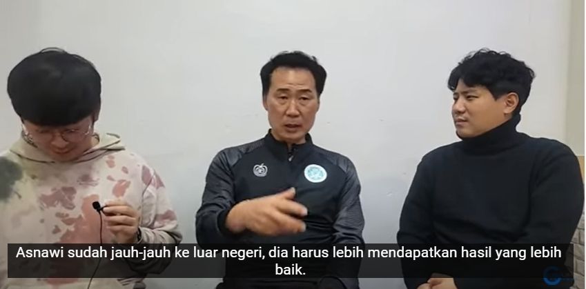 Pelatih Ansan Greeners ungkap alasan mainkan Asnawi Mangkualam lebih menyerang. (YouTube/Sports G)