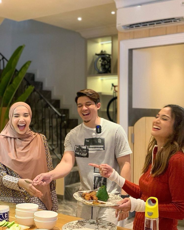 Momen Acha Septriasa bertemu Irwansyah dan Zaskia Sungkar (Instagram)