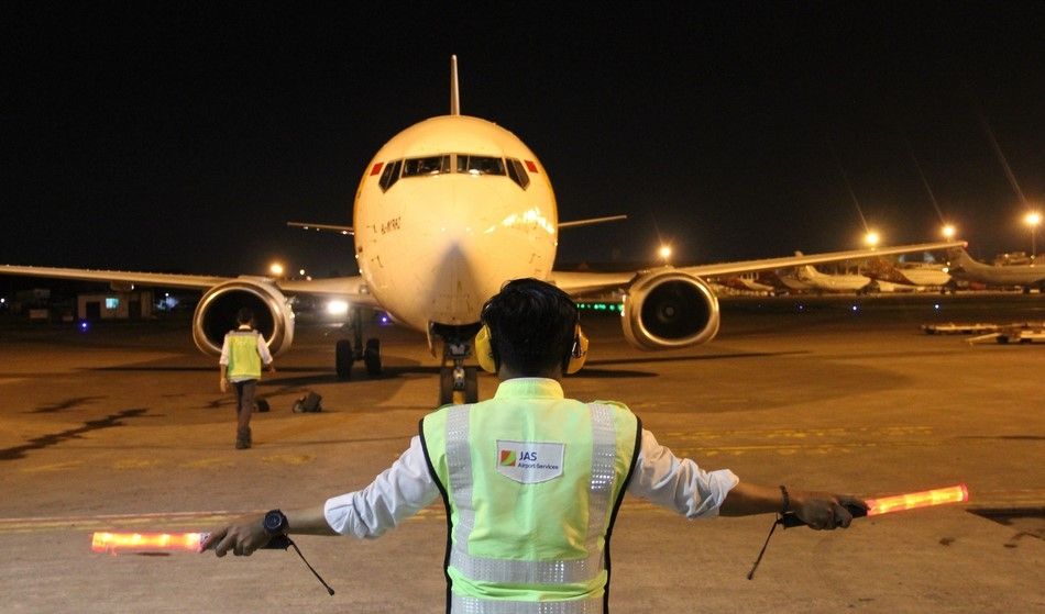 pesawat pengangkut vaksin Covid-19 mendarat di Bandara Soekarno Hatta. (Foto: Taofiq Rauf/InfoPublik/Kominfo Newsroom)