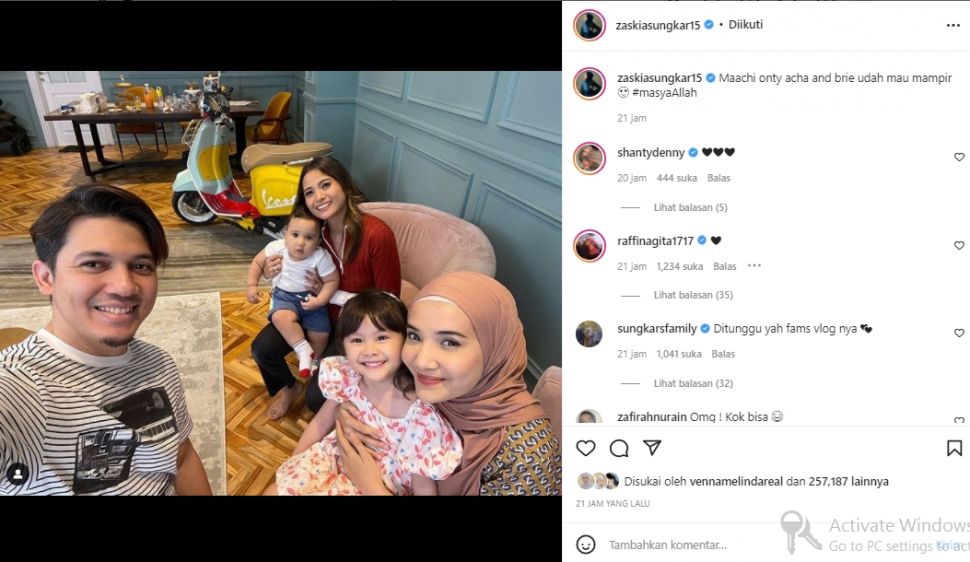 Keakraban Zaskia Sungkar, Irwansyah dan Acha Septriasa (instagram.com)