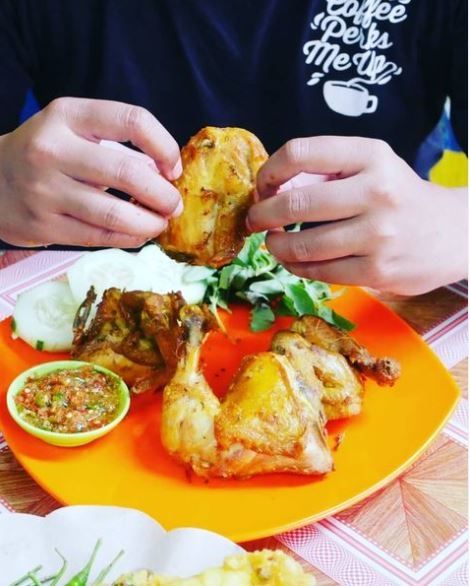 Ayam Panggang Sunmor (Instagram @ayampanggangsunmor)