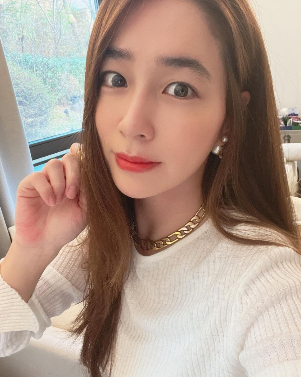 Lee Min Jung [Instagram @216jung]