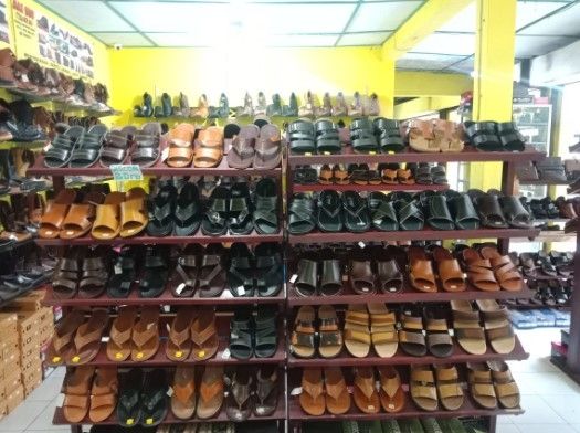 Kerajinan Kulit dari Desa Manding (DocPribadi/AillaSalsabilla)