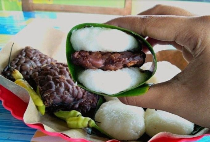 Jadah Tempe Mbah Carik (DocPribadi/HayuningRatri)