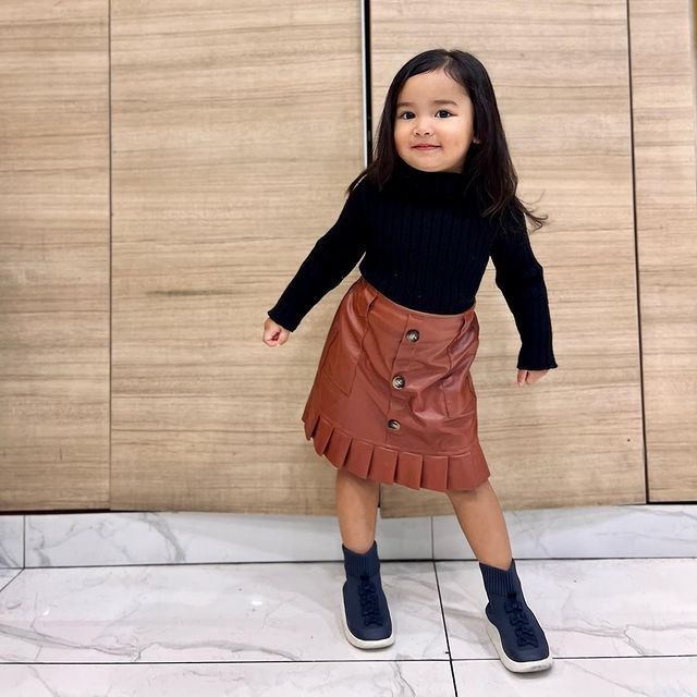 Potret Azzahra Jiwa, cucu Siti Nurhaliza. (Instagram/azzahrajiwaasyraf)