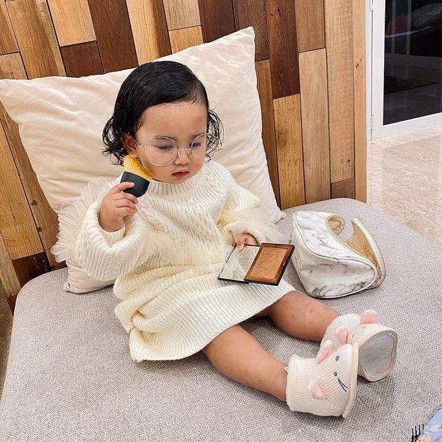 Potret Azzahra Jiwa, cucu Siti Nurhaliza. (Instagram/azzahrajiwaasyraf)