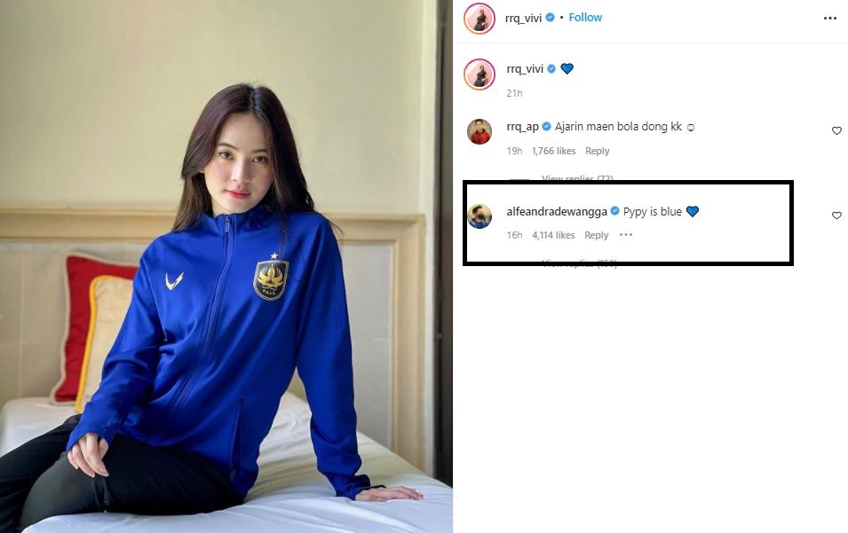 RRQ Vivi pakai jersey PSIS Semarang yang curi perhatian Alfeandra Dewangga. (Instagram/rrq_vivi)