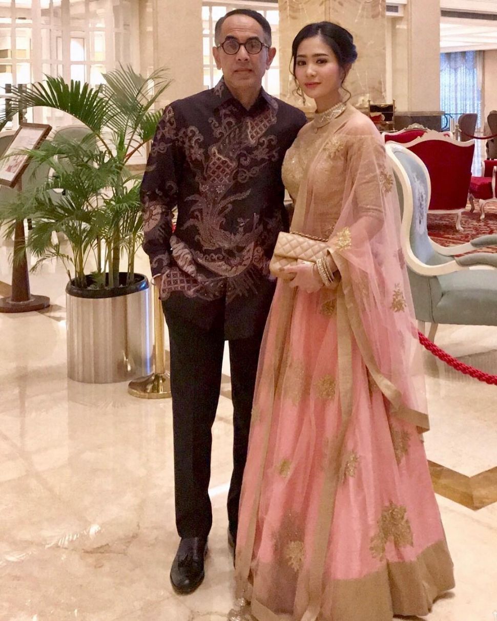 Bunga Zainal terlihat cantik mengenakan lehenga. [Instagram]