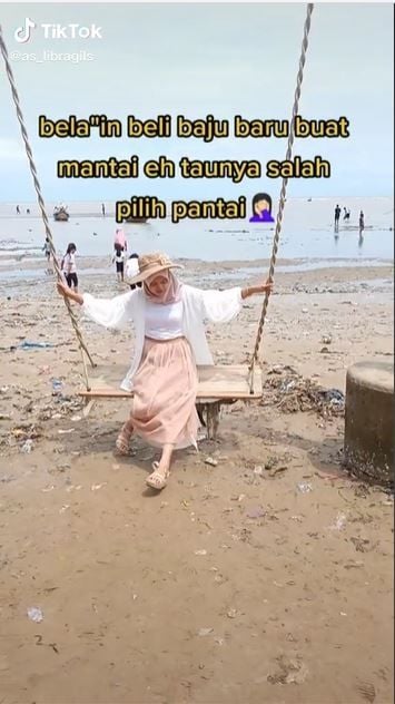 Kecewa salah pilih pantai (TikTok @as_libragils)