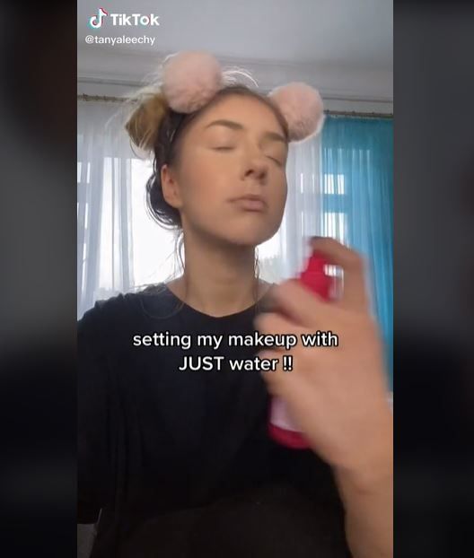 Gampang Banget Wanita Ini Bagikan Tips Makeup Tahan Seharian Dan Anti Luntur Ternyata Cuma