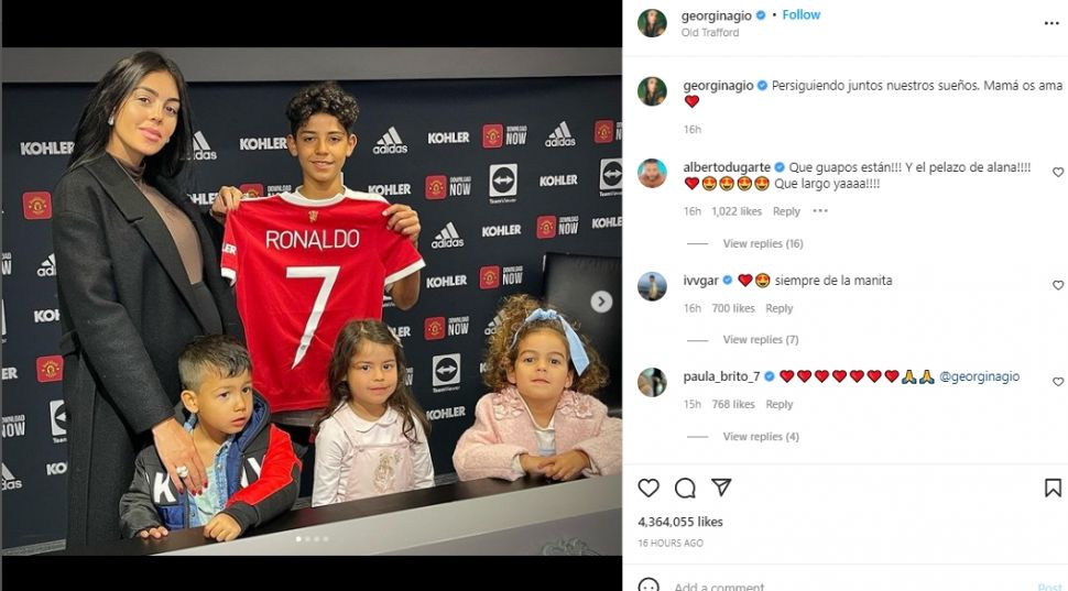 Putra sulung Cristiano Ronaldo, Cristiano Jr resmi dikontrak oleh Manchester Unitd dan akan bermain di U-12. (Instagram/georginagio)