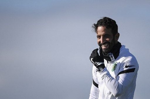 Pelatih Portugal Sporting Lisbon Ruben Amorim memimpin skuatnya latihan di  Akademi Cristiano Ronaldo di Alcochete dekat Lisbon pada 14 Februari 2022, jelang pertandingan sepak bola Liga Champions UEFA menghadapi Manchester City.FILIPE AMORIM / AFP