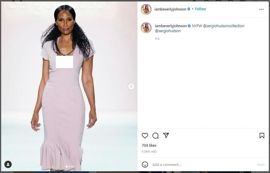 Supermodel 69 Tahun Kembali ke Catwalk di New York Fashion Week (instagram.com/iambeverlyjohnson)