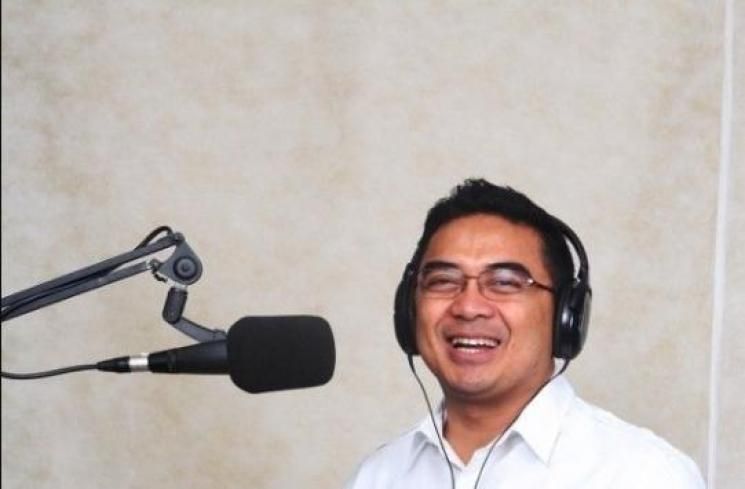 Artis yang Sukses Jadi Penyiar Radio. (cosmopolitanfm.com)