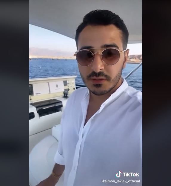 Akun TikTok Simon Leviev The Tinder Swindler (tiktok.com/@simon_leviev_official)